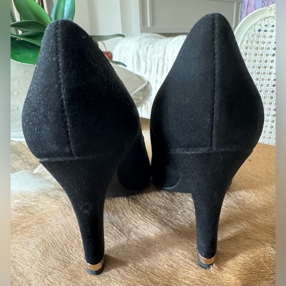 Anne Klein Tonia Suede Black High Heels Gold Heel Band 9 - Picture 5 of 12